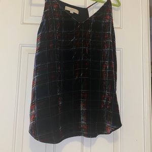 There is no way to perfectly capture this velvet plaid Loft top!!